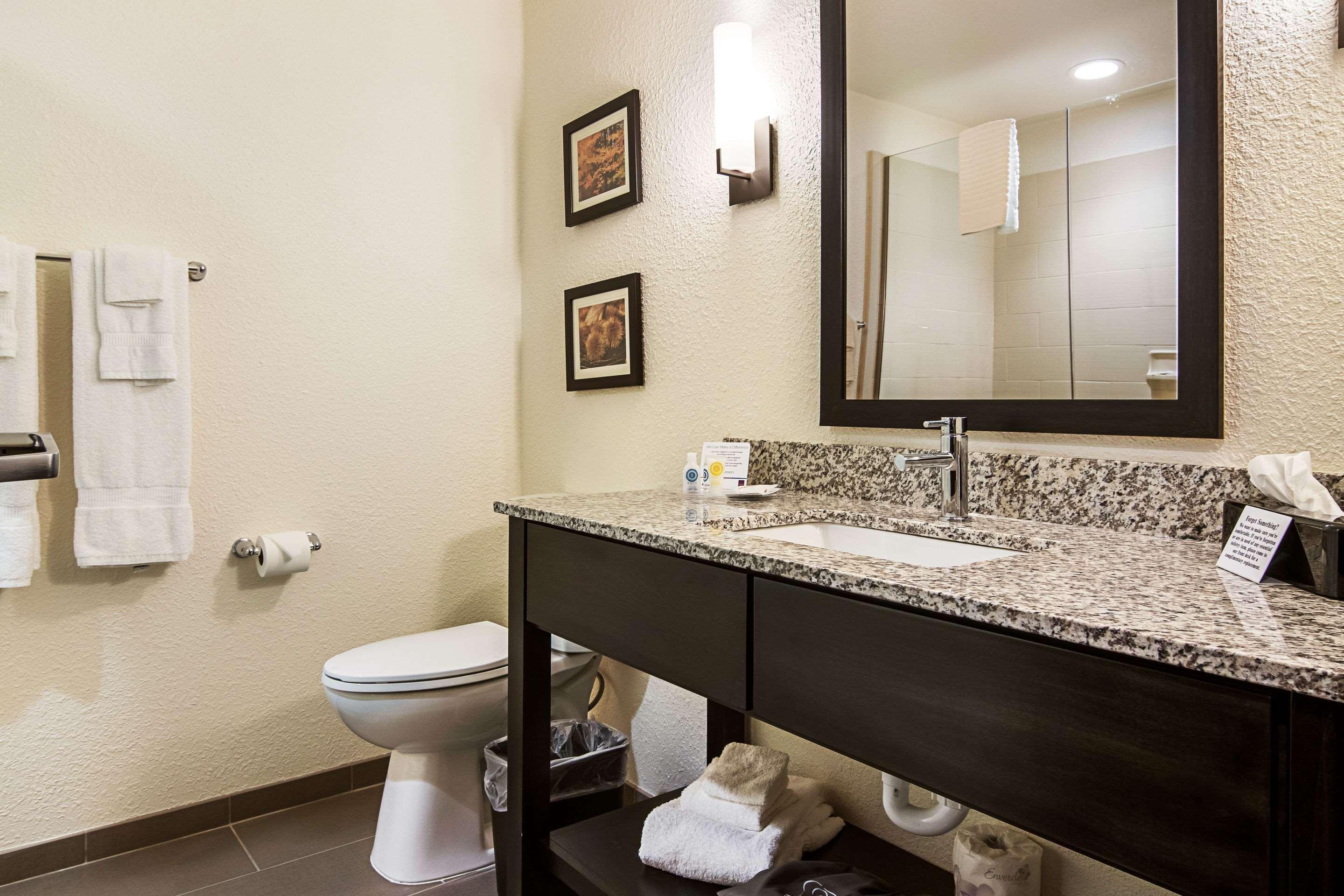 Comfort Suites Wooster Near University Campus Luaran gambar