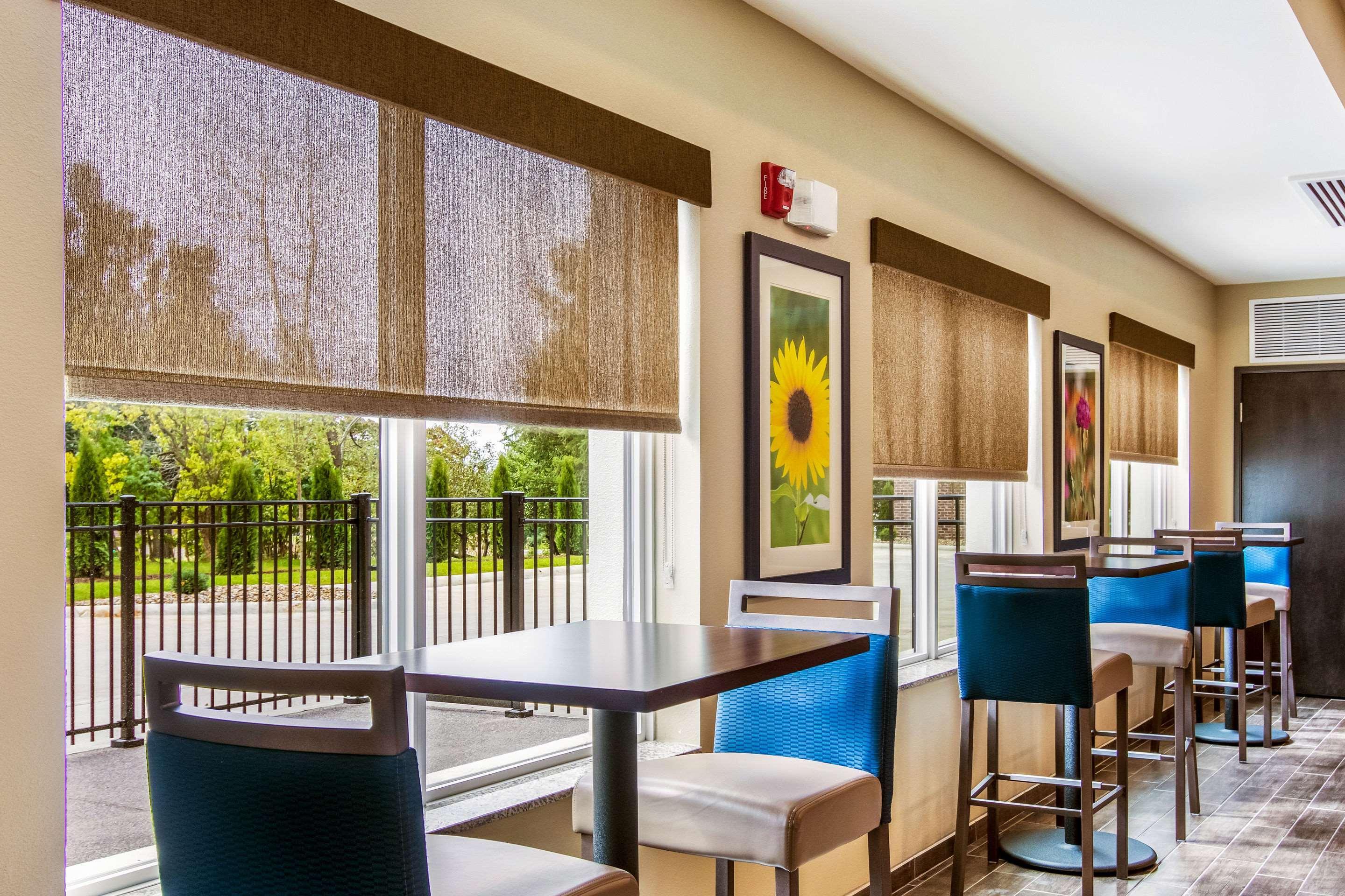 Comfort Suites Wooster Near University Campus Luaran gambar